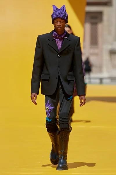 Look 43